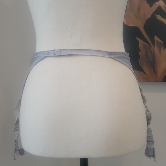 Elegant Lace Women's Garter Belt - Gray - Picture 4 of 10